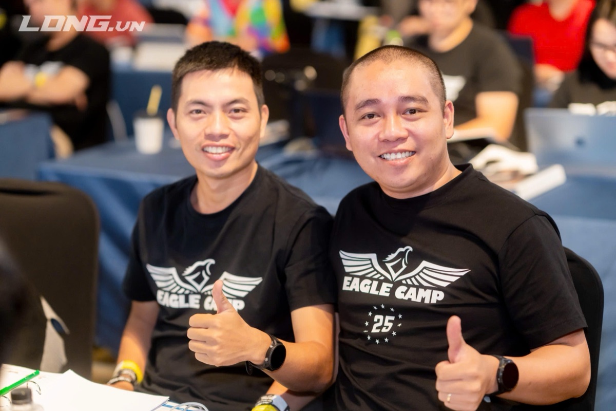 Nguyễn Văn Thắng và Phan Thanh Vỹ tại sự kiện EAGLE CAMP
